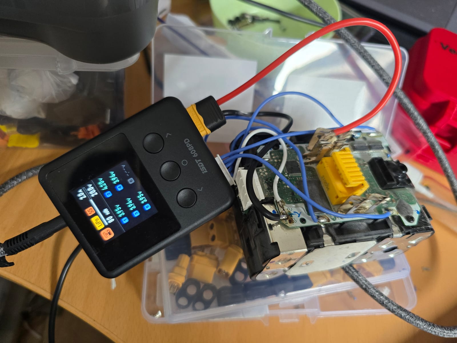 Makita battery pack connected to diagnostic and balancing equipment